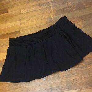 Short black skort